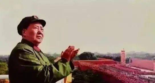 离毛主席最近的瞬间