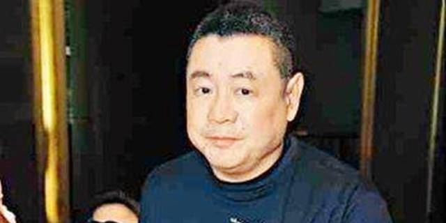 为了躲避税收，他关闭了中国300家公司