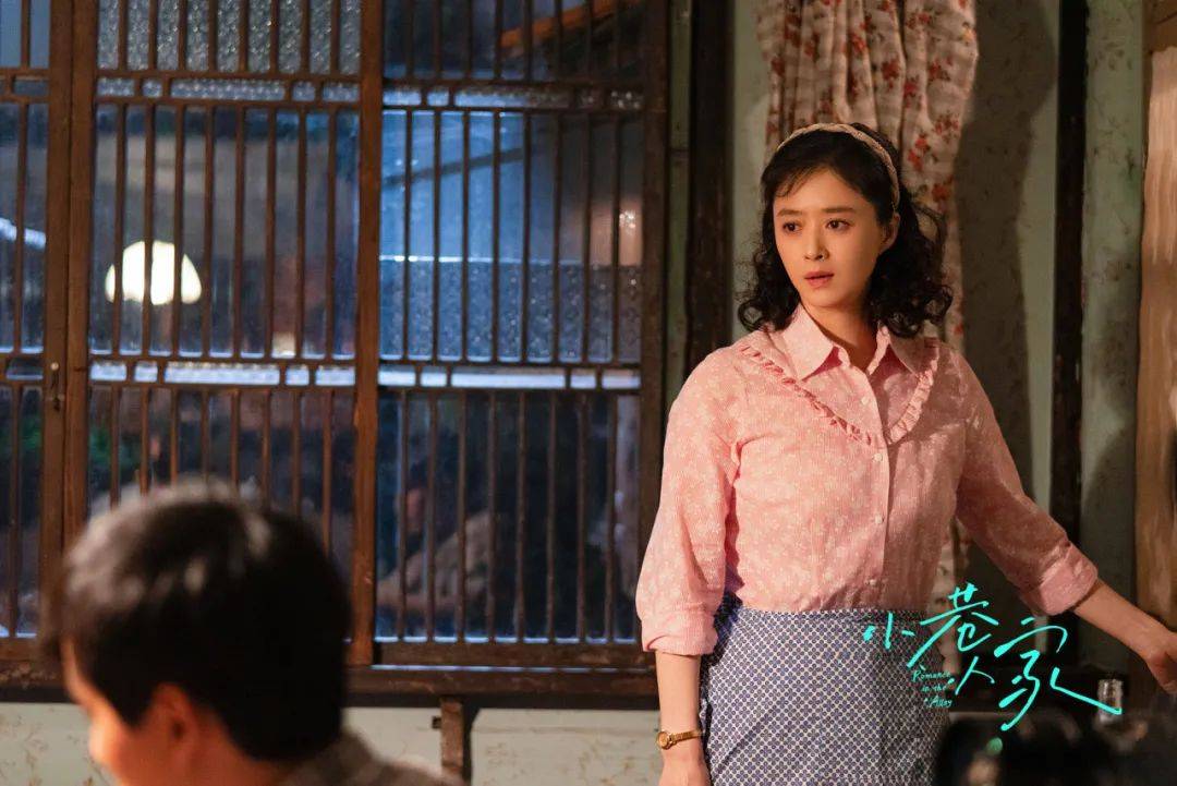 74岁收获跨代粉丝，刘晓庆终于活成“精神女帝”