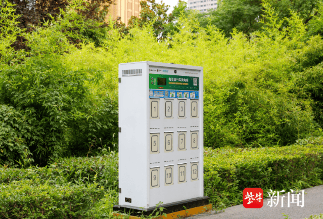 昆山街头惊现 “超大号充电宝”！“换电黑科技” 一分钟治愈续航焦虑
